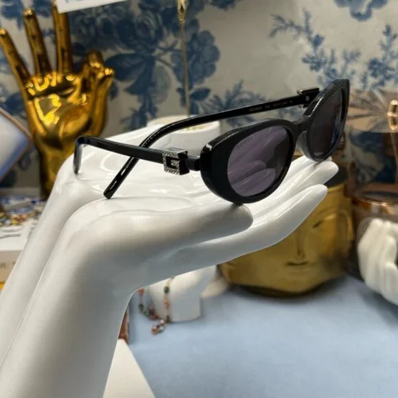 🆕 GUCCI 🧿 NWOT GG1680S Linea GG Logo Cateye Sunglasses, Black & Grey Lens - Picture 15 of 16